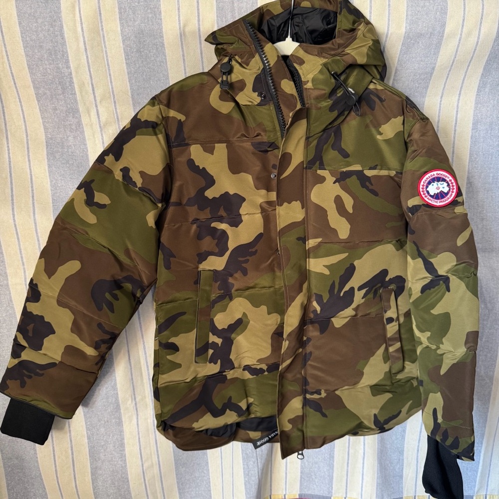 Canada Goose Men's Green Canouflage Puffer Jacket